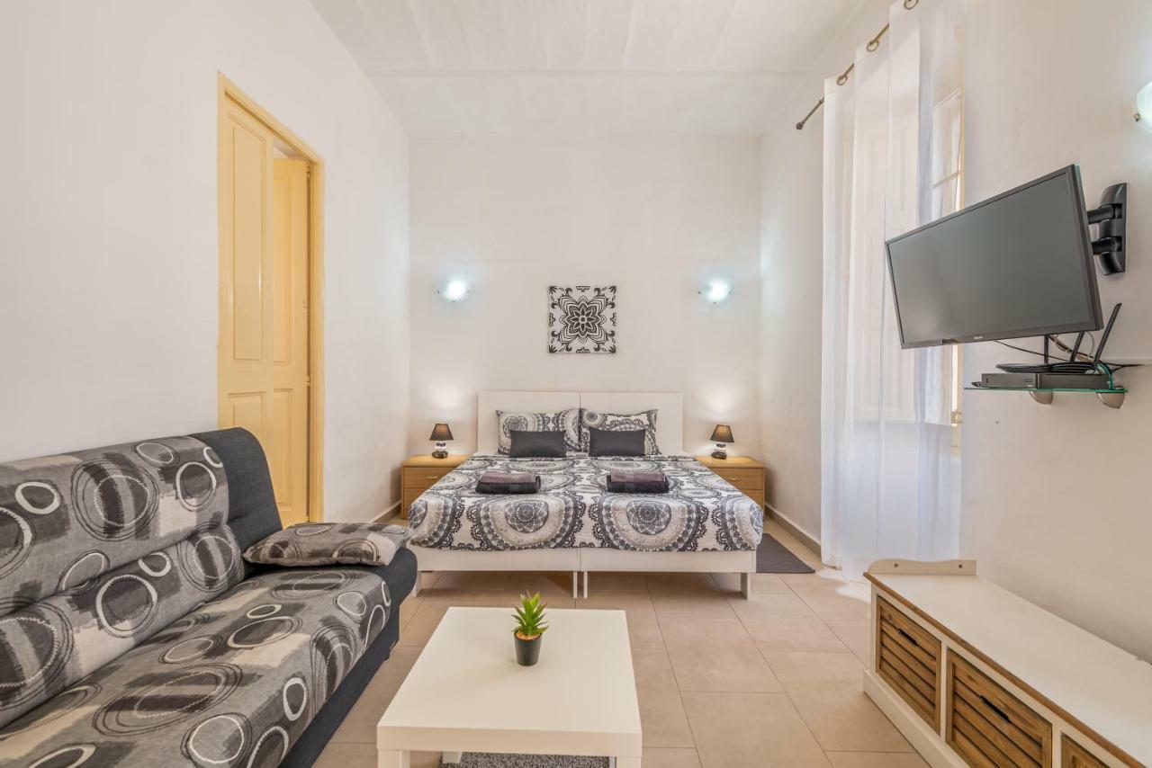 Traditional Maltese Townhouse Hotel Sliema Buitenkant foto