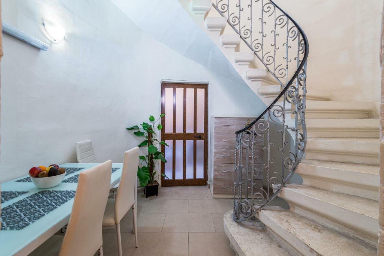 Traditional Maltese Townhouse Hotel Sliema Buitenkant foto