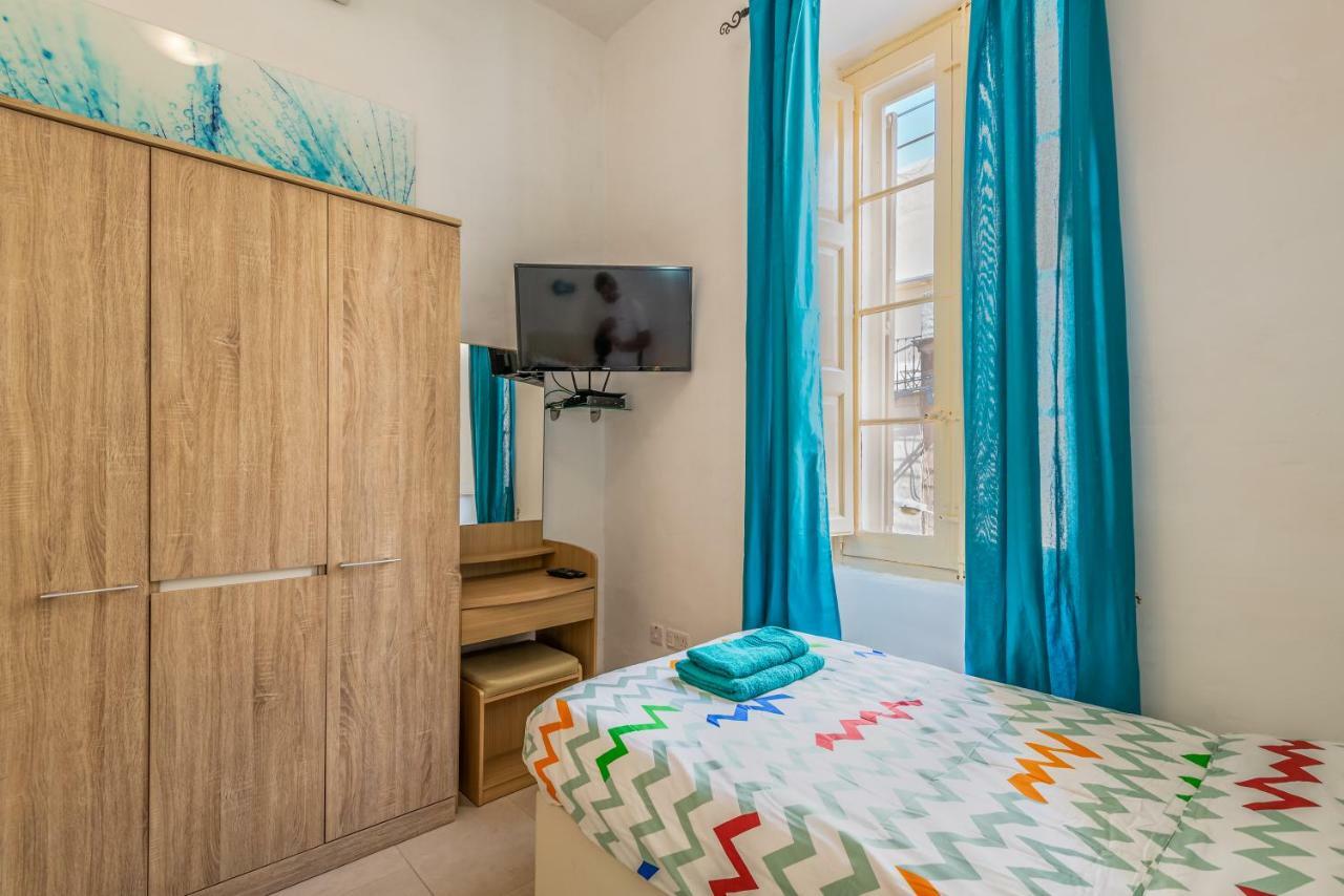 Traditional Maltese Townhouse Hotel Sliema Buitenkant foto